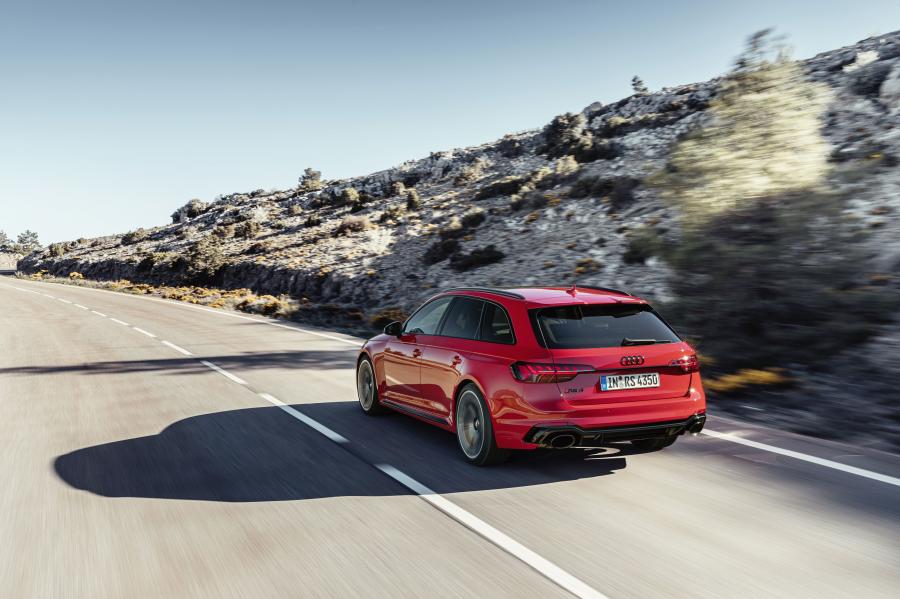  Audi RS4 Avant (B9) 2019 года  (WW) (фото 33 из 67)